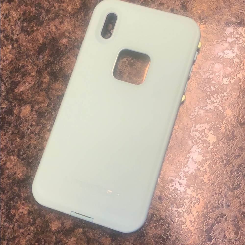 iPhone XS Max Lifeproof Case